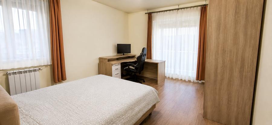 Apartament cu 3 camere decomandat în Tătărași