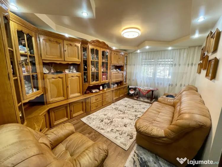 Apartament cu 3 camere semidecomandat, mobilat în Burdujeni