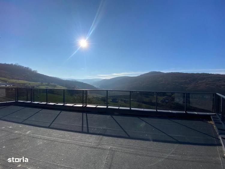 Casă cu 4 camere cu Teren 500 Mp în Florești