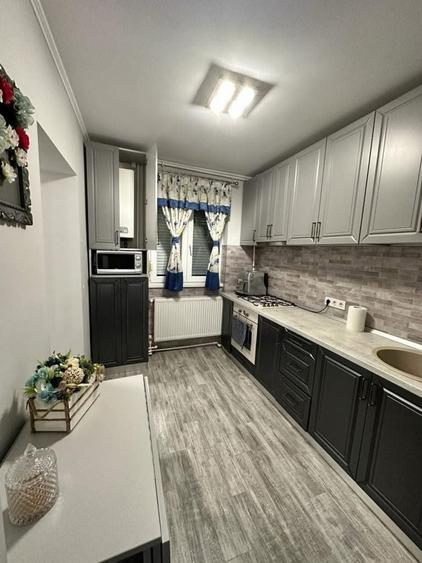 Apartament cu 2 camere decomandat în Solidarității