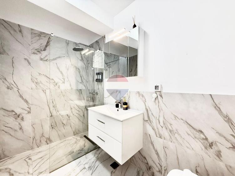 Apartament cu 2 camere semidecomandat, mobilat în Floreasca