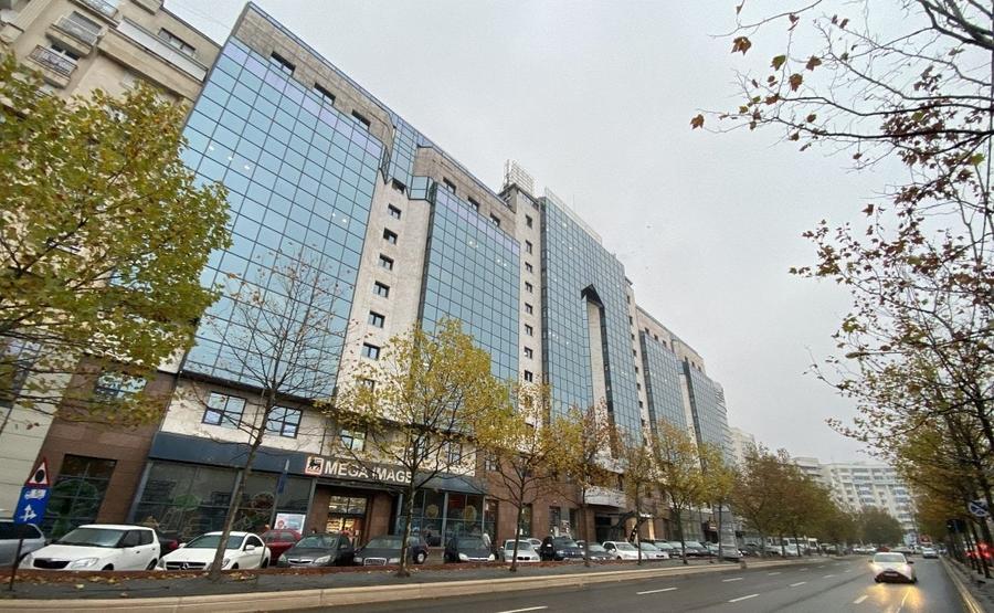 Birou, de 13,250 mp, în Unirii