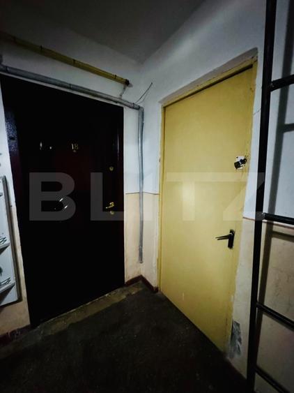 Apartament cu 2 camere semidecomandat, mobilat în Găești