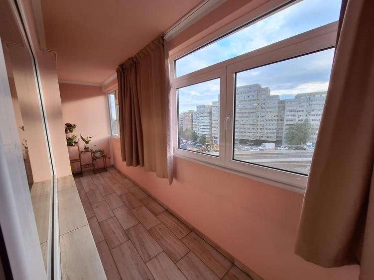 Apartament cu 3 camere decomandat în Colentina