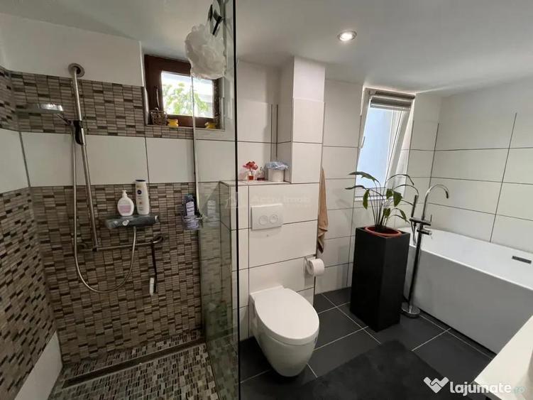 Lugoj, Vila de Vis Cu Piscina, 440 Mp. Construiti, 820 Mp. - 1