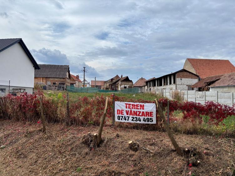 Spațiu comercial, în Câlnic