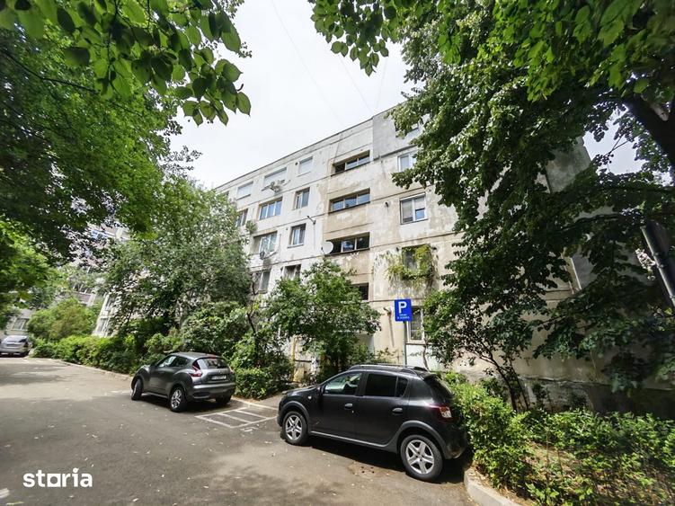Apartament cu 3 camere semidecomandat în Drumul Taberei
