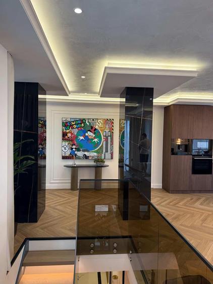 Penthouse cu 4 camere, mobilat în Aviației
