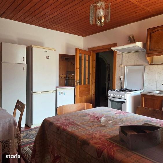 Garsoniera Astra ,zona de case linistita . - 4