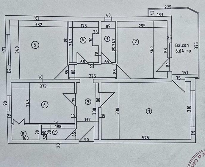 Apartament cu 3 camere decomandat în Central