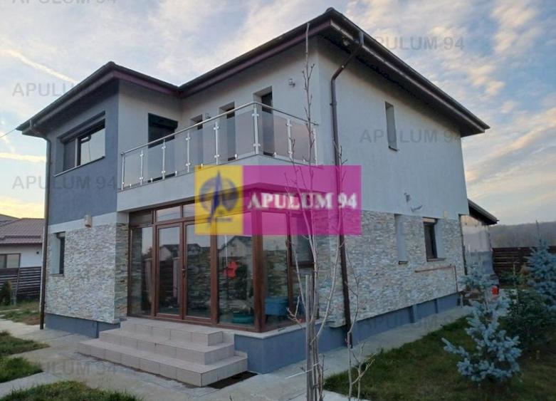 Casă individuală cu 4 camere decomandat cu Canalizare în Săbăreni