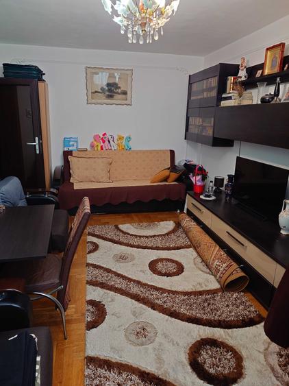 Apartament cu 4 camere decomandat în Ultracentral