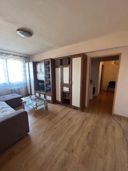 Apartament cu 3 camere decomandat în Ultracentral