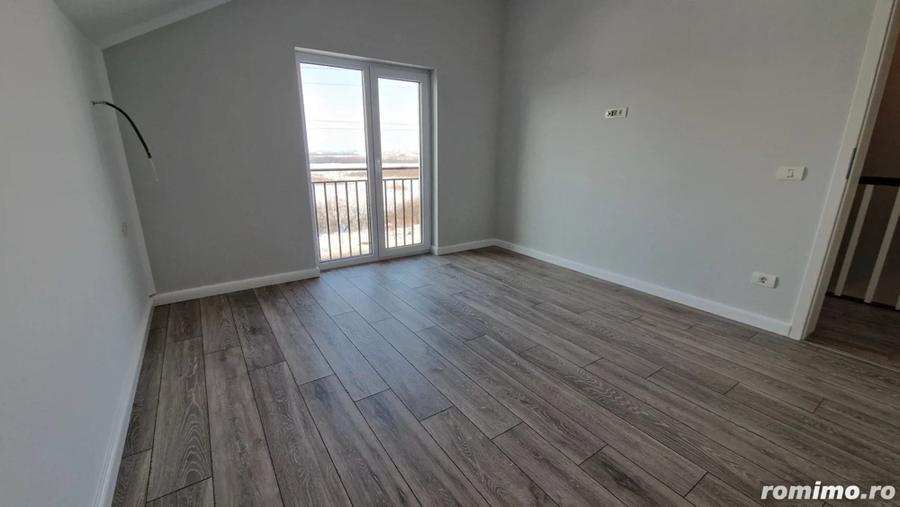 Casă cu 4 camere cu Teren 274 Mp în Remetea Mare