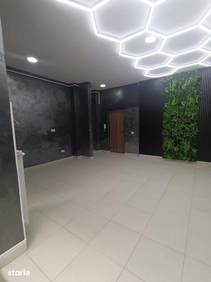 Spațiu comercial, de 42 mp, în Chiajna