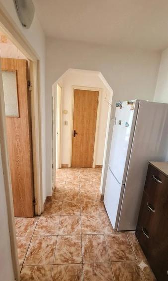 Apartament cu 2 camere decomandat în Drumul Taberei