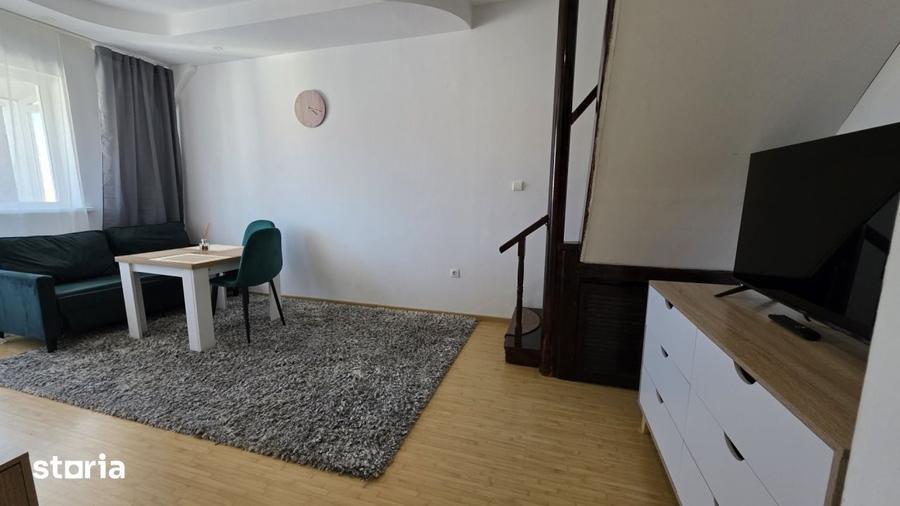 Apartament cu 3 camere în Vasile Aaron