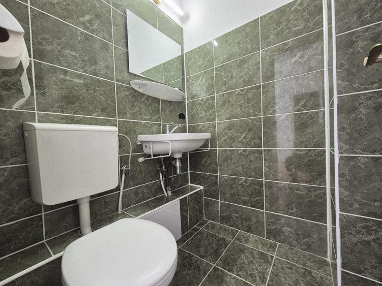 Apartament cu 3 camere decomandat, mobilat în Plopilor