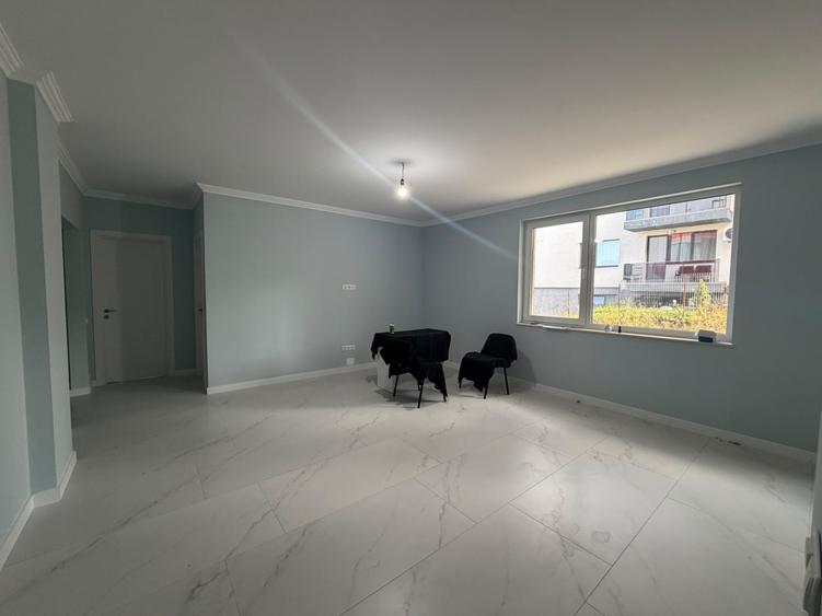 Apartament cu 2 camere semidecomandat în Florești
