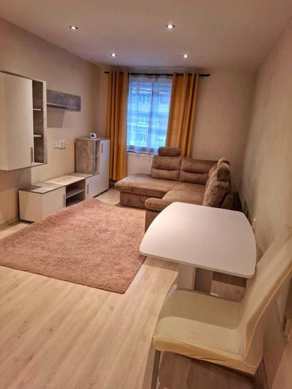 Apartament cu 2 camere semidecomandat în Kogălniceanu