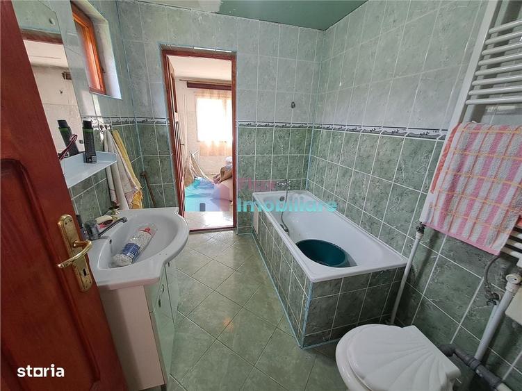 Casă cu 2 camere în Mălini