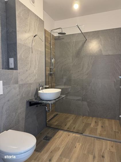 Apartament cu 3 camere în 13 Decembrie