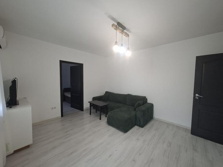 Apartament cu 2 camere semidecomandat în Cedonia