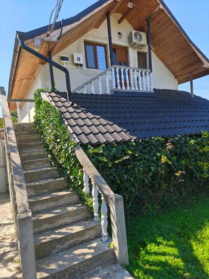 Casă cu Teren 1240 Mp în Central