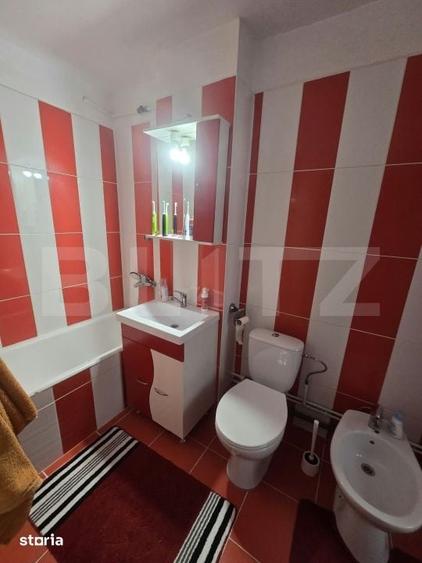 Apartament cu 3 camere decomandat în Micro 4