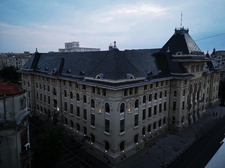 Garsonieră decomandată în Cișmigiu
