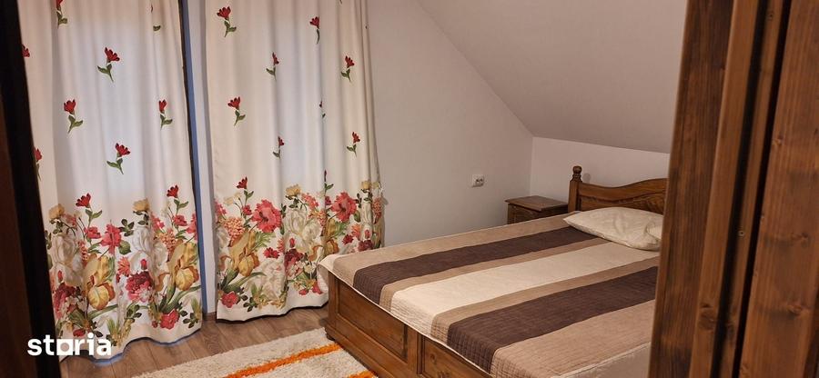 Casă cu 5 camere cu Teren 1150 Mp în Central