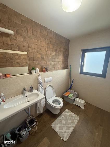 Casă cu 3 camere cu Teren 684 Mp în Sânmartin