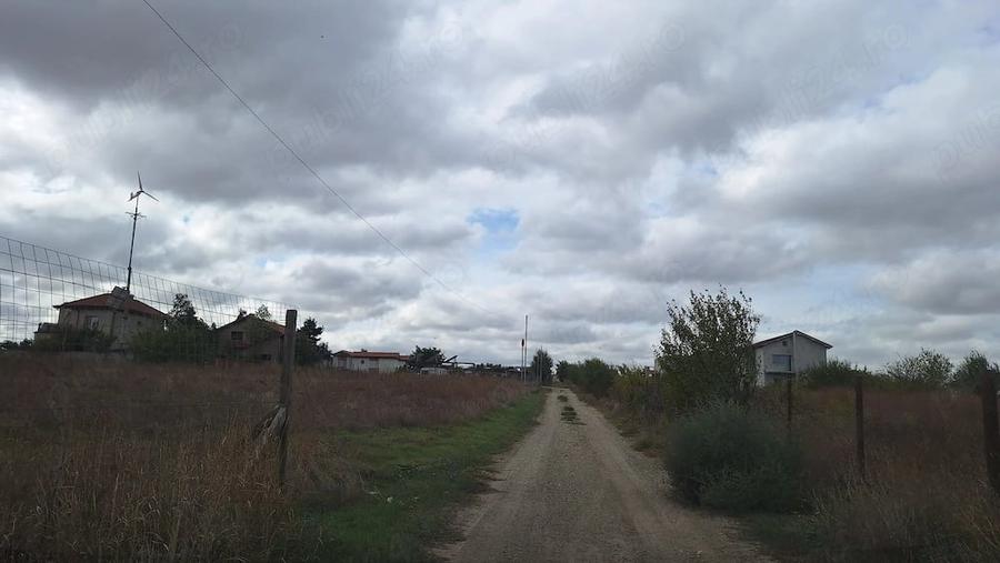 Teren de 1100 mp, în Central