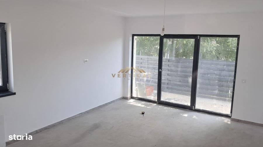 Casă cu 3 camere în Berceni