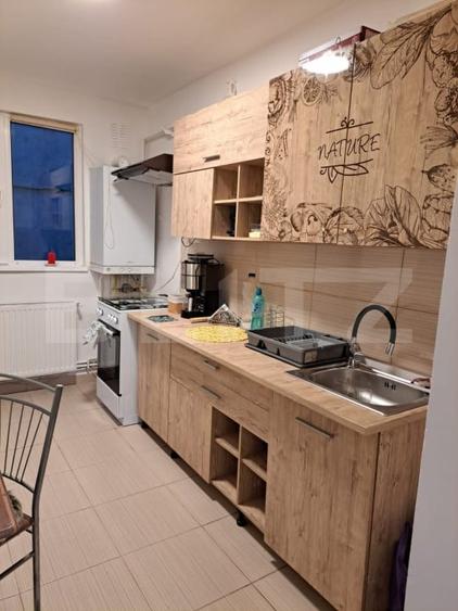Apartament 3 camere, 70 mp, zona Tractorul - 8