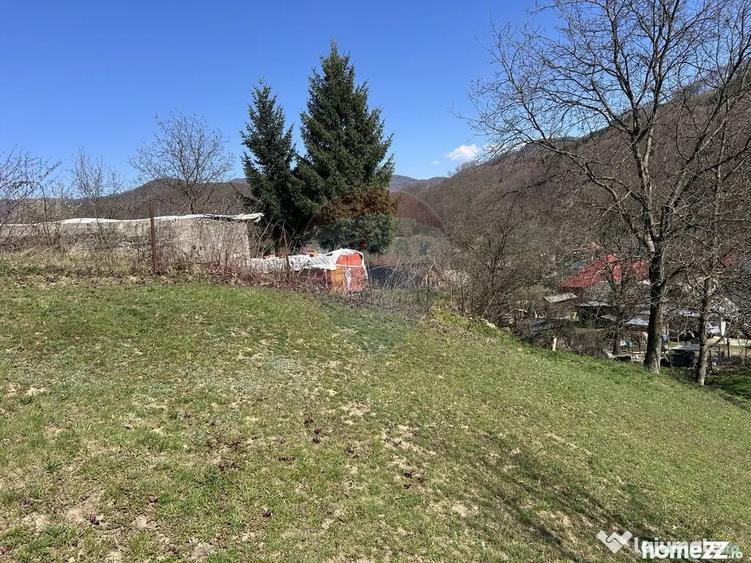 Teren de 1106 mp, în Firiza