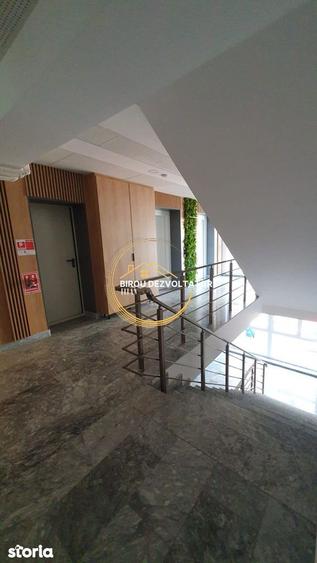Apartament cu 4 camere decomandat în Theodor Pallady