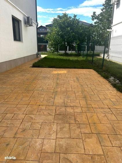 Casă cu 4 camere în Corbeanca
