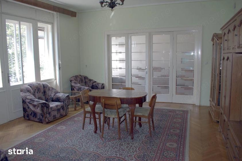 Apartament cu 4 camere în Central