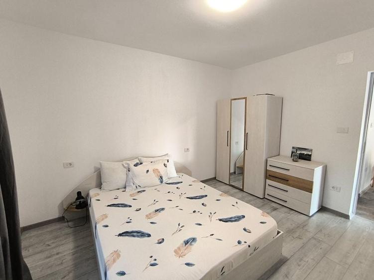 Casă cu 3 camere cu Teren 250 Mp în Central