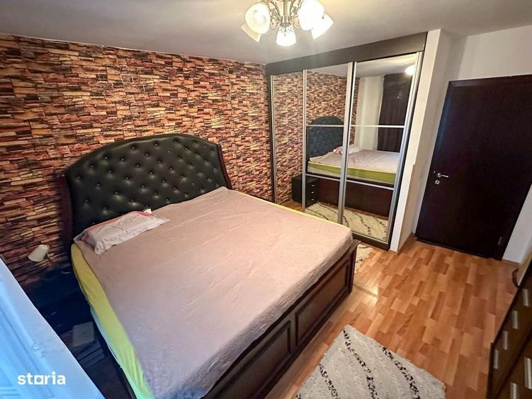 Apartament cu 3 camere decomandat în Titan
