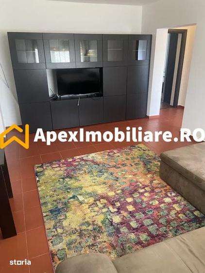 Apartament cu 3 camere semidecomandat în Grivița