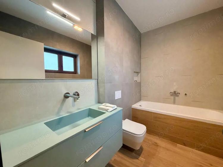 Casă cu 5 camere cu Teren 600 Mp în Buziașului