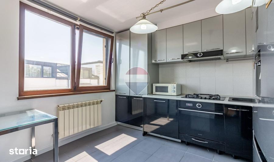 Apartament cu 4 camere în Centrul Civic
