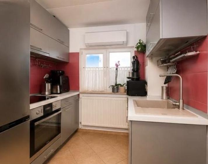 Apartament 2 camere, decomandat,  zona Soarelui - 4