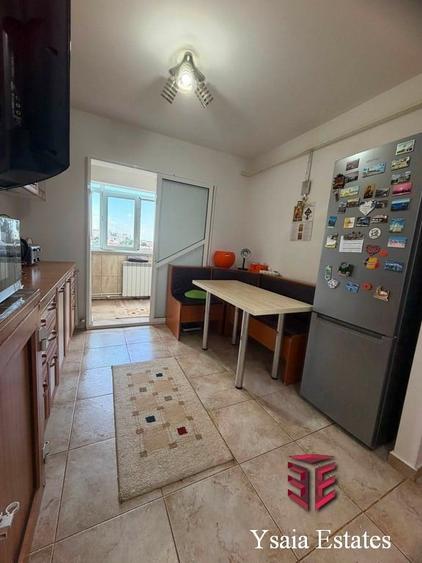 INEL 2 - EXCLUSIVITATE LA VANZARE - 3 CAMERE SEMI CONFORT MAXIM - GAZE - PARCARE - 3