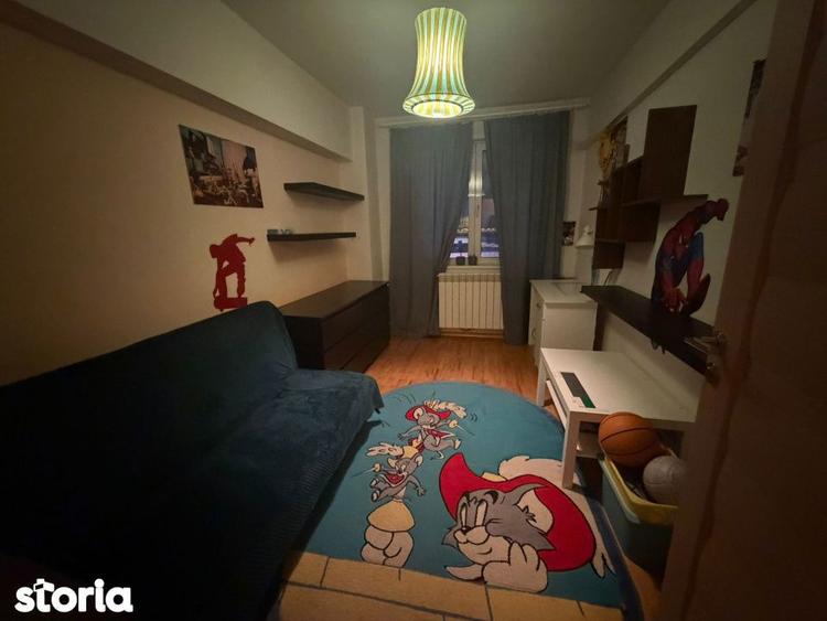 Apartament cu 3 camere decomandat, mobilat în Pantelimon