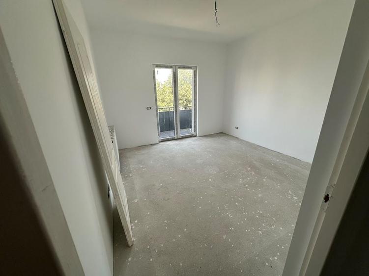 Vand apartament str. Retezatului 2 - 5