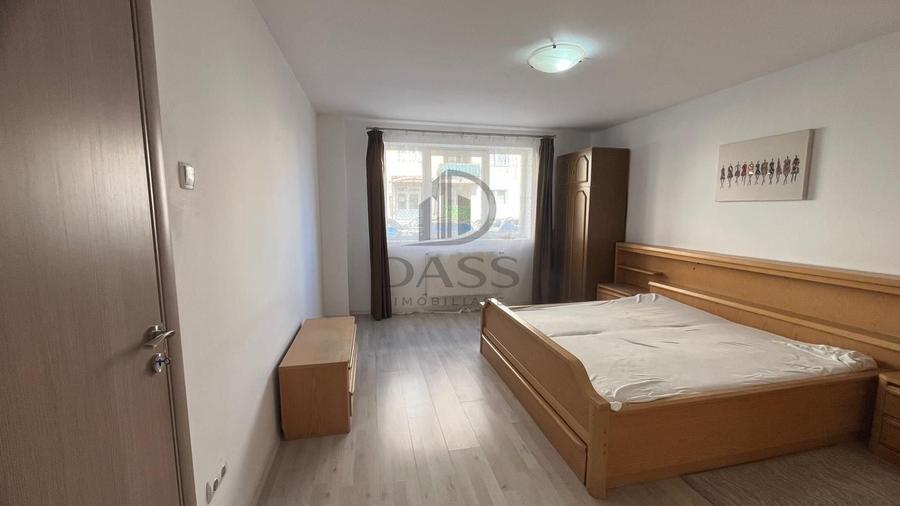 Apartament cu 3 camere decomandat, mobilat în Hipodrom 1