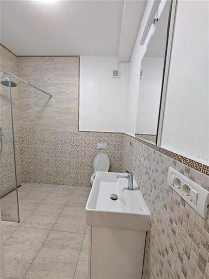 Casă cu 3 camere cu Canalizare în Periferie